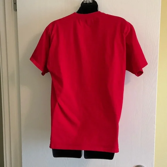 3 for $30 item - Red Canada Graphic T-Shirt - Picture 2 of 4